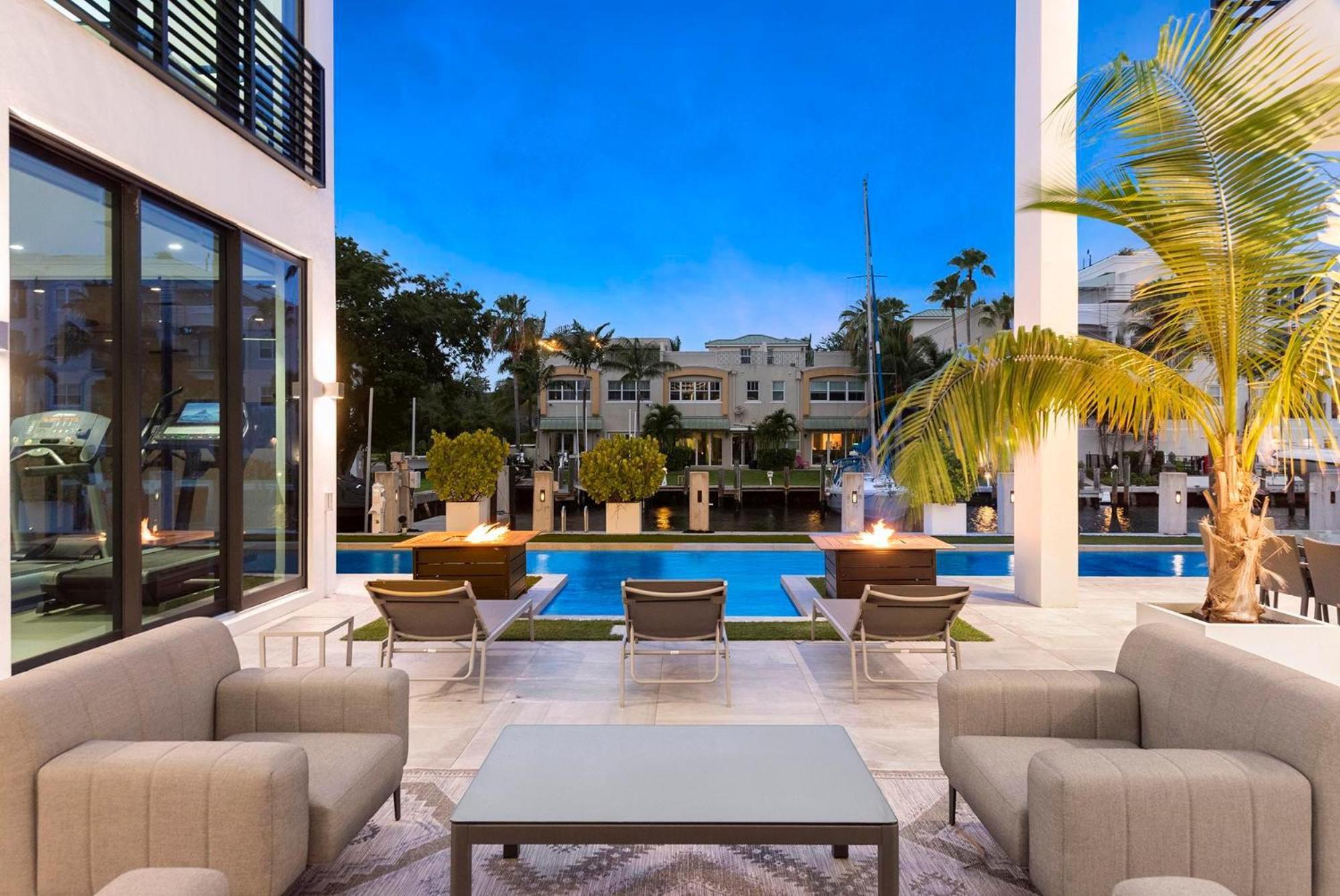 Boardwalk Mansion Villa ฟอร์ต ลอเดอร์เดล ภายนอก รูปภาพ